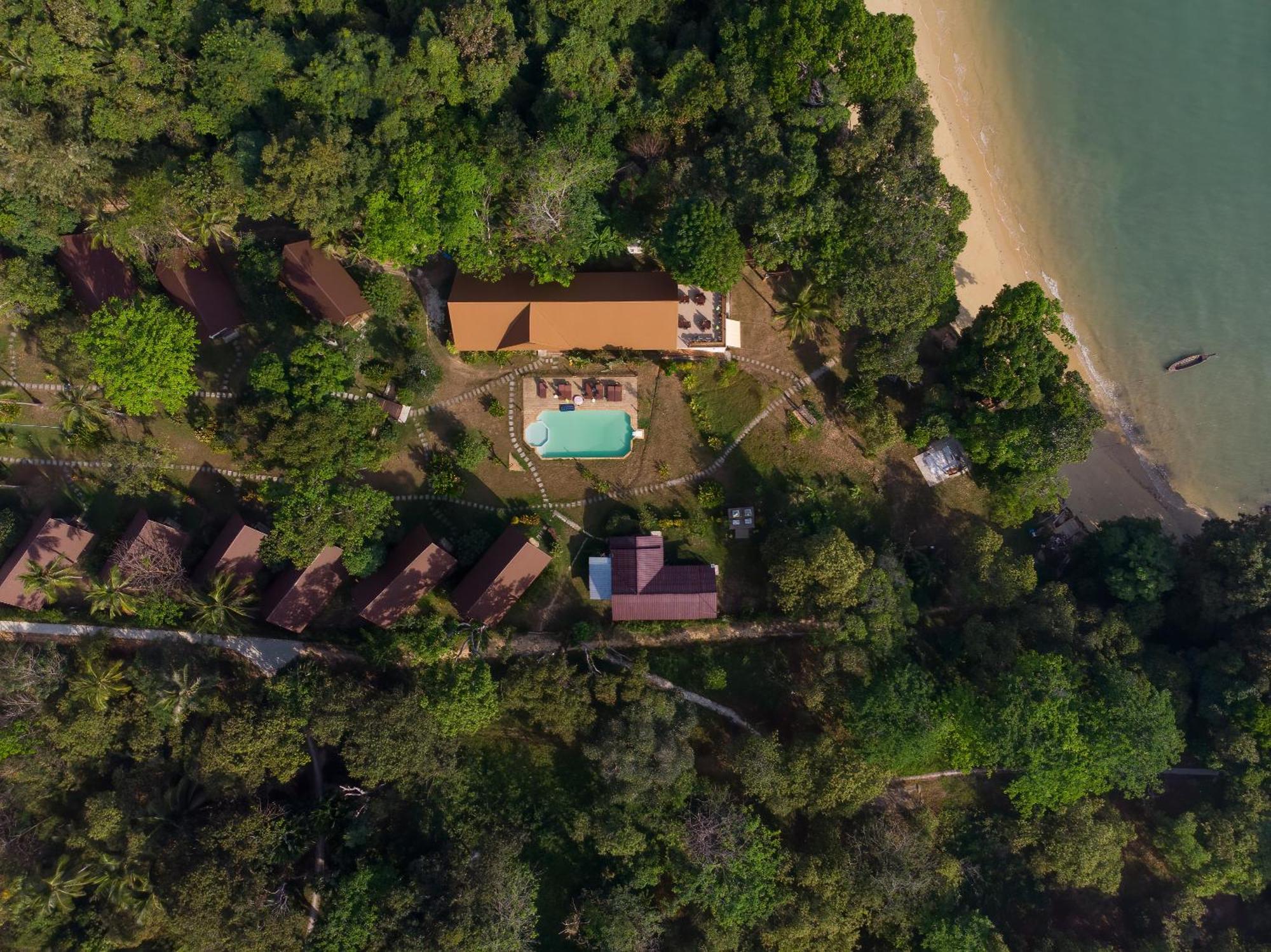 Phayamas Private Beach Resort And Island Brew - Adults Only Koh Phayam Zewnętrze zdjęcie